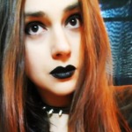 CZARNA SZMINKA DO UST GOTH (#110) CZARNA SZMINKA DO UST GOTH (#110)