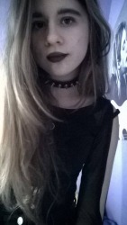 CZARNA SZMINKA DO UST GOTH (#110) CZARNA SZMINKA DO UST GOTH (#110)