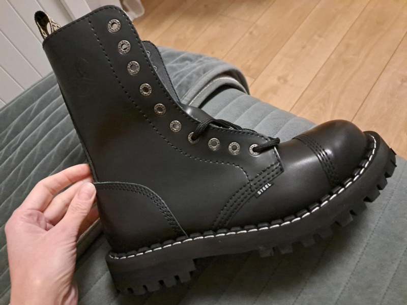 glany STEEL - BLACK (10 dziurek)